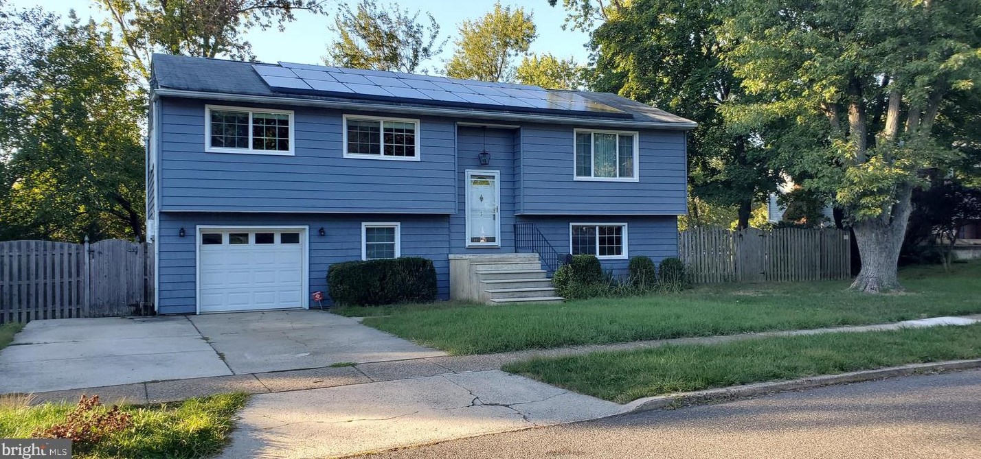 5 Crider Ave, Moorestown, NJ 08057