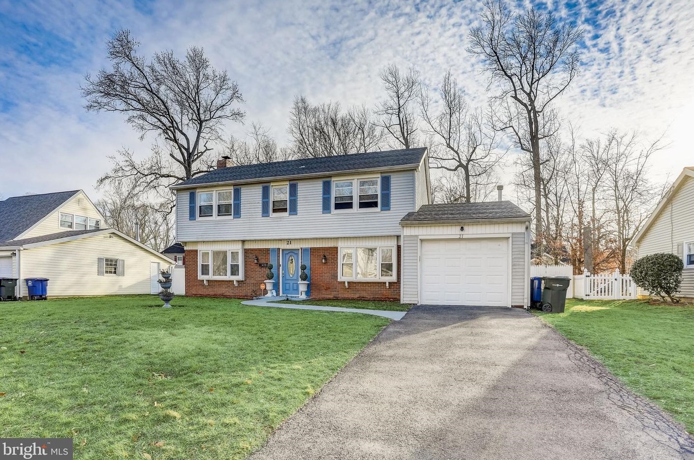 21 Elridge Ln, Willingboro, NJ 08046