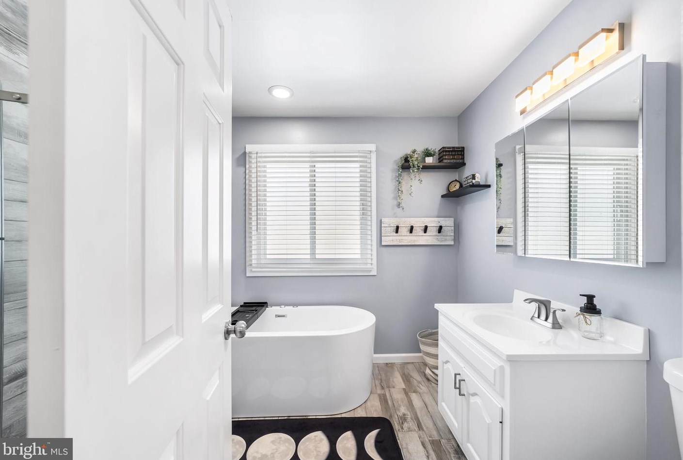 2 Bridlewood Ct, Southampton NJ  08088-9600 exterior