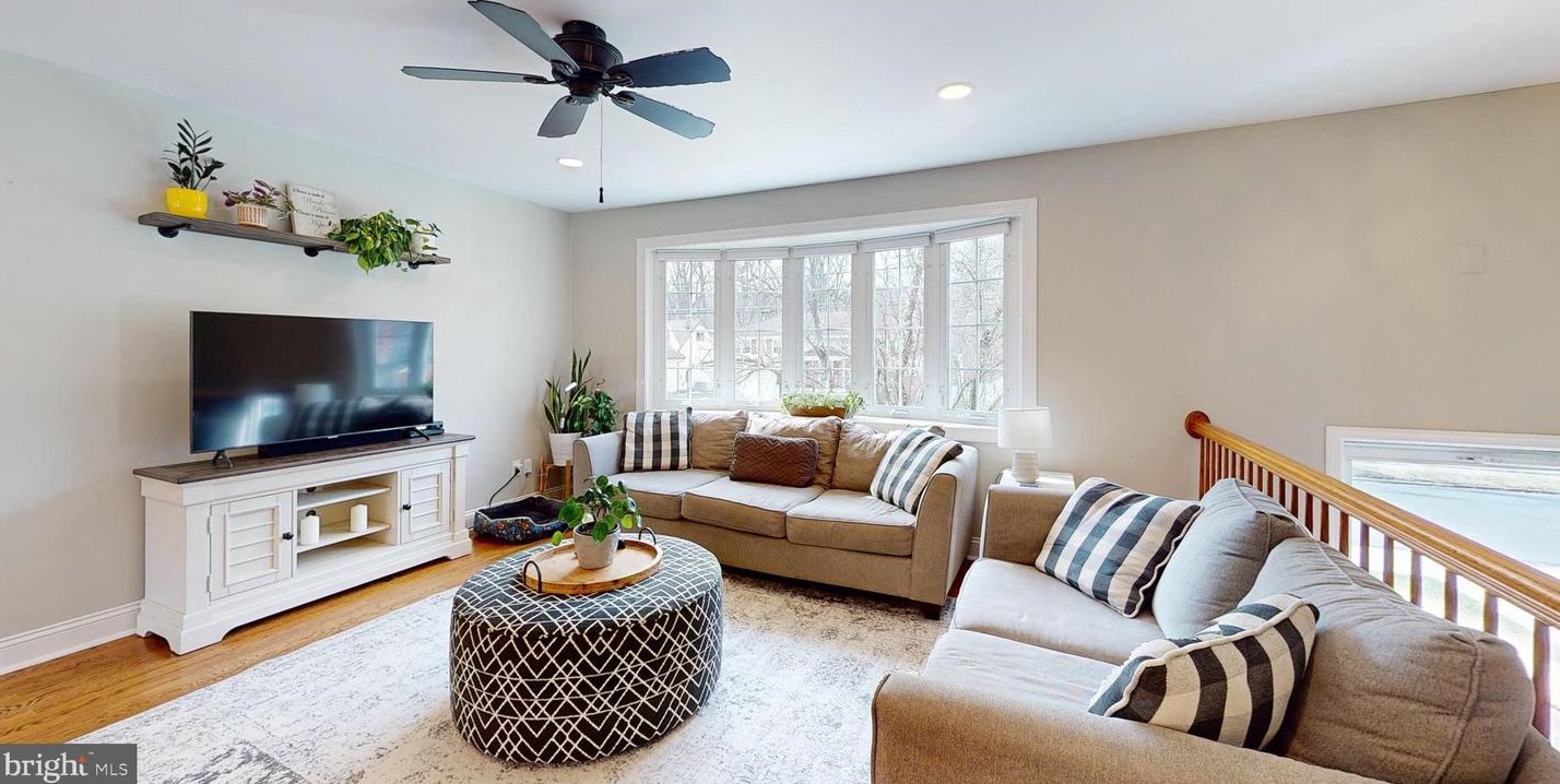 108 Chatham Rd, Mount Laurel NJ  08054-1002 exterior