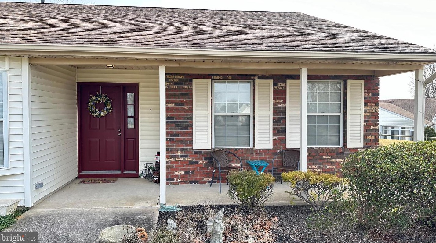 15 Waterwheel Ct, Columbus, NJ 08022