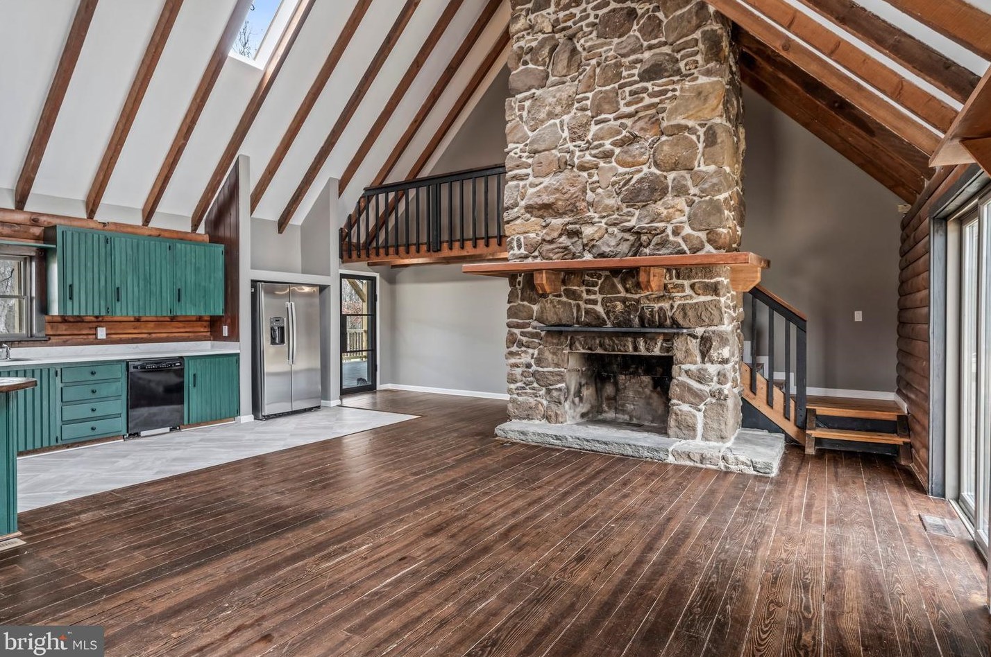 271 Medford Mount Holly Rd, Medford NJ  08055-9642 exterior