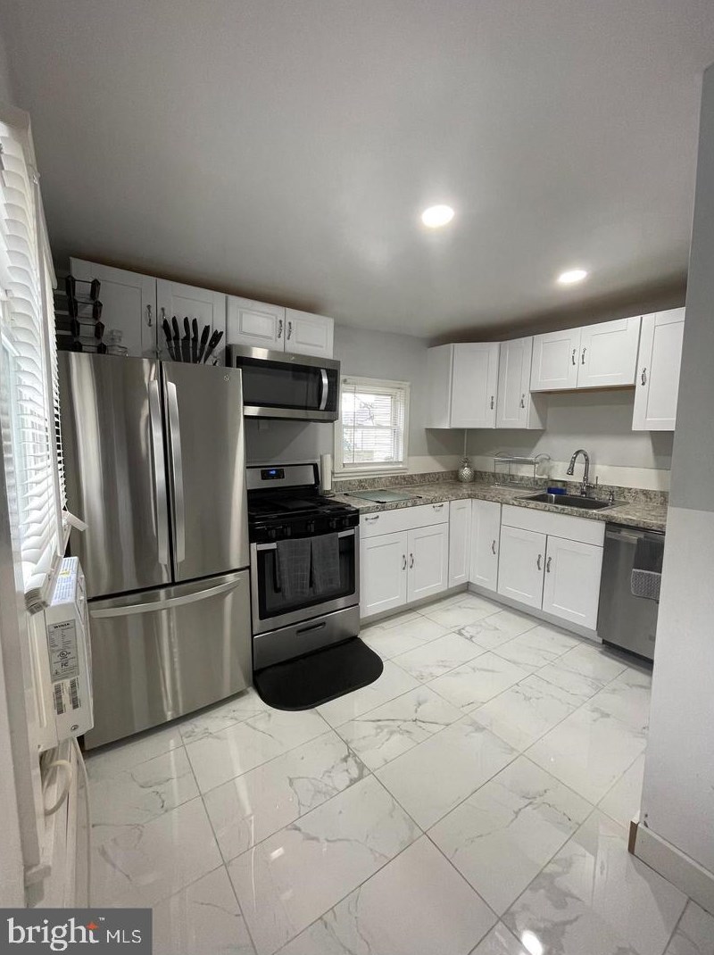 132 E Union St #2, Burlington, NJ 08016