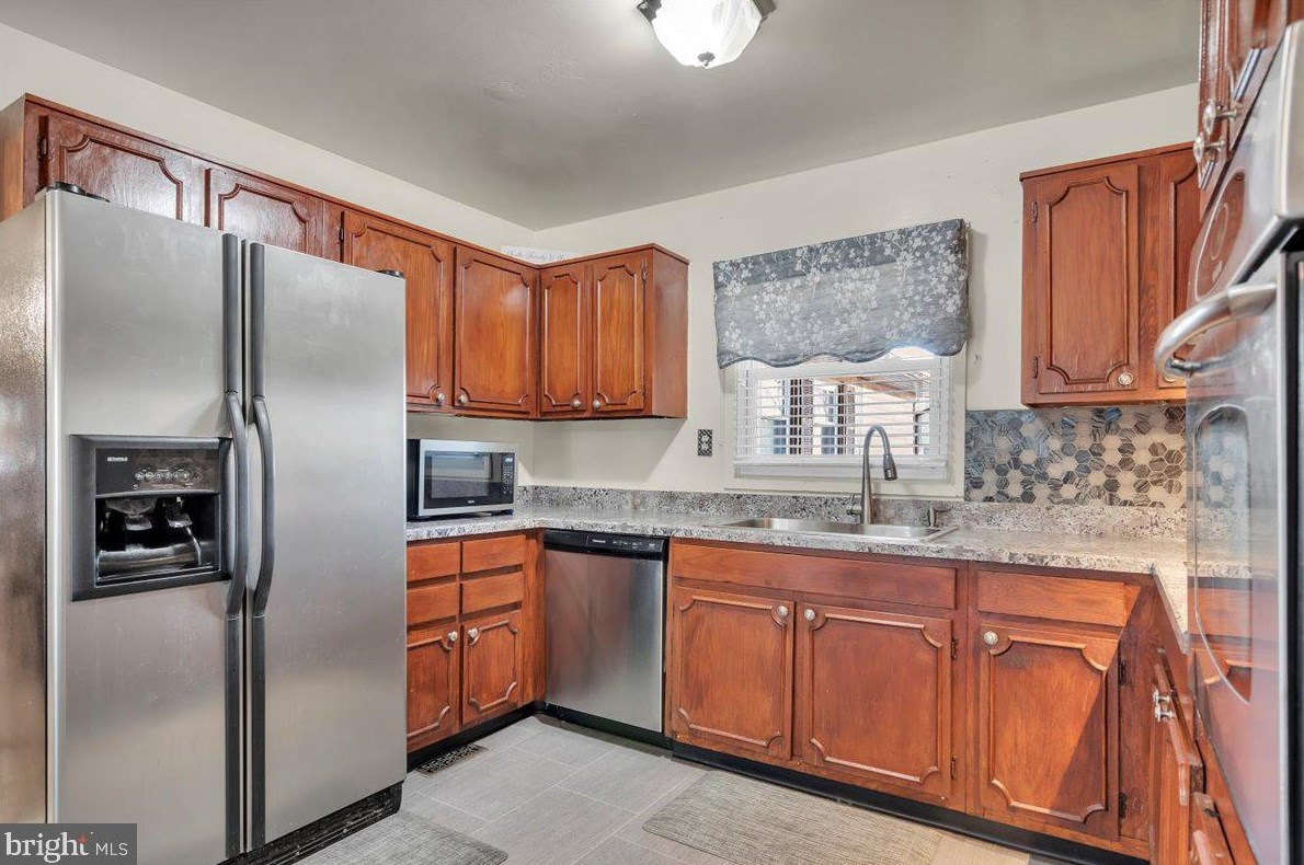 15 Goodwin Ln, Willingboro NJ  08046-3221 exterior