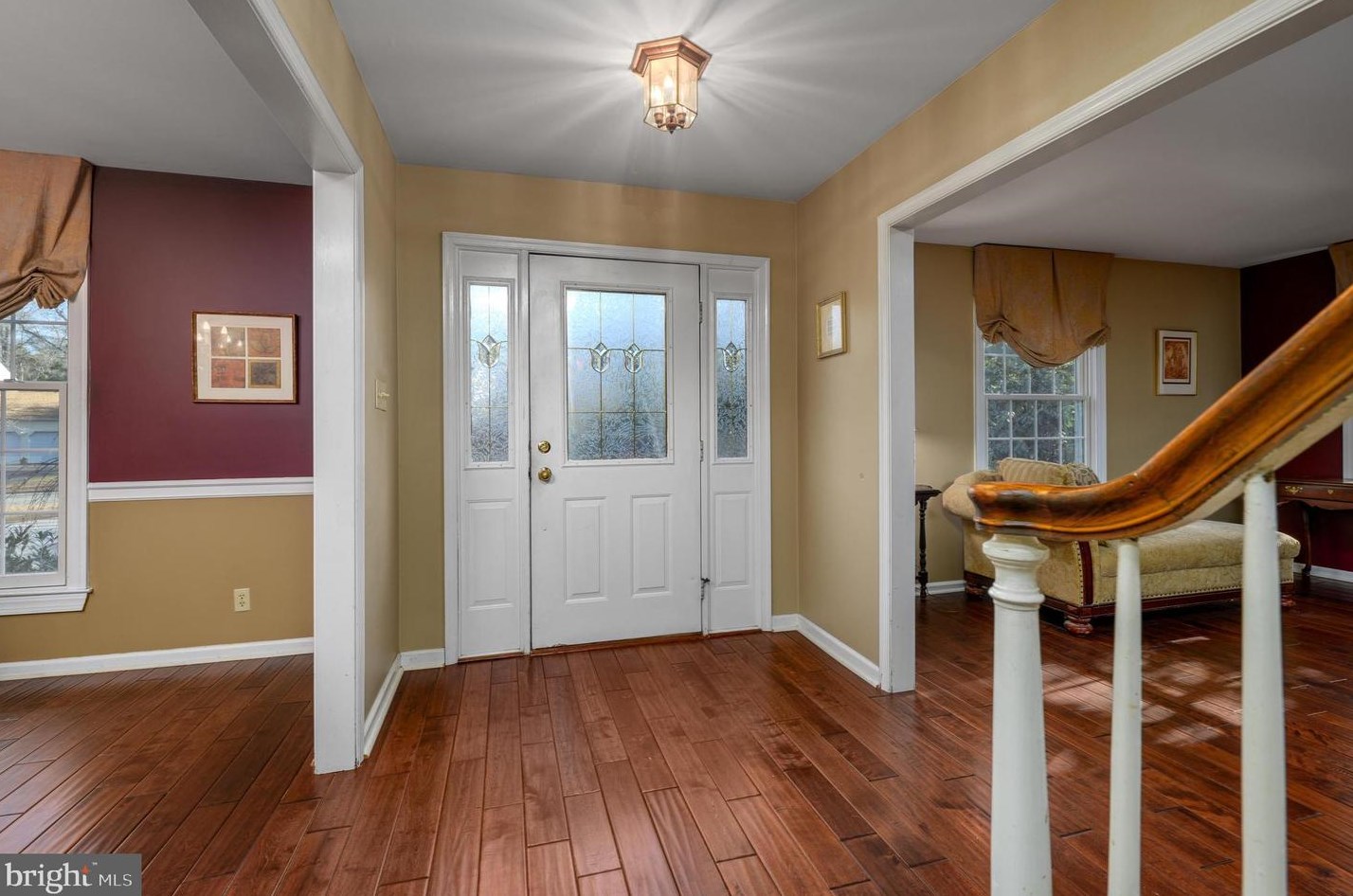 8 Friar Tuck Dr, Medford, NJ 08055