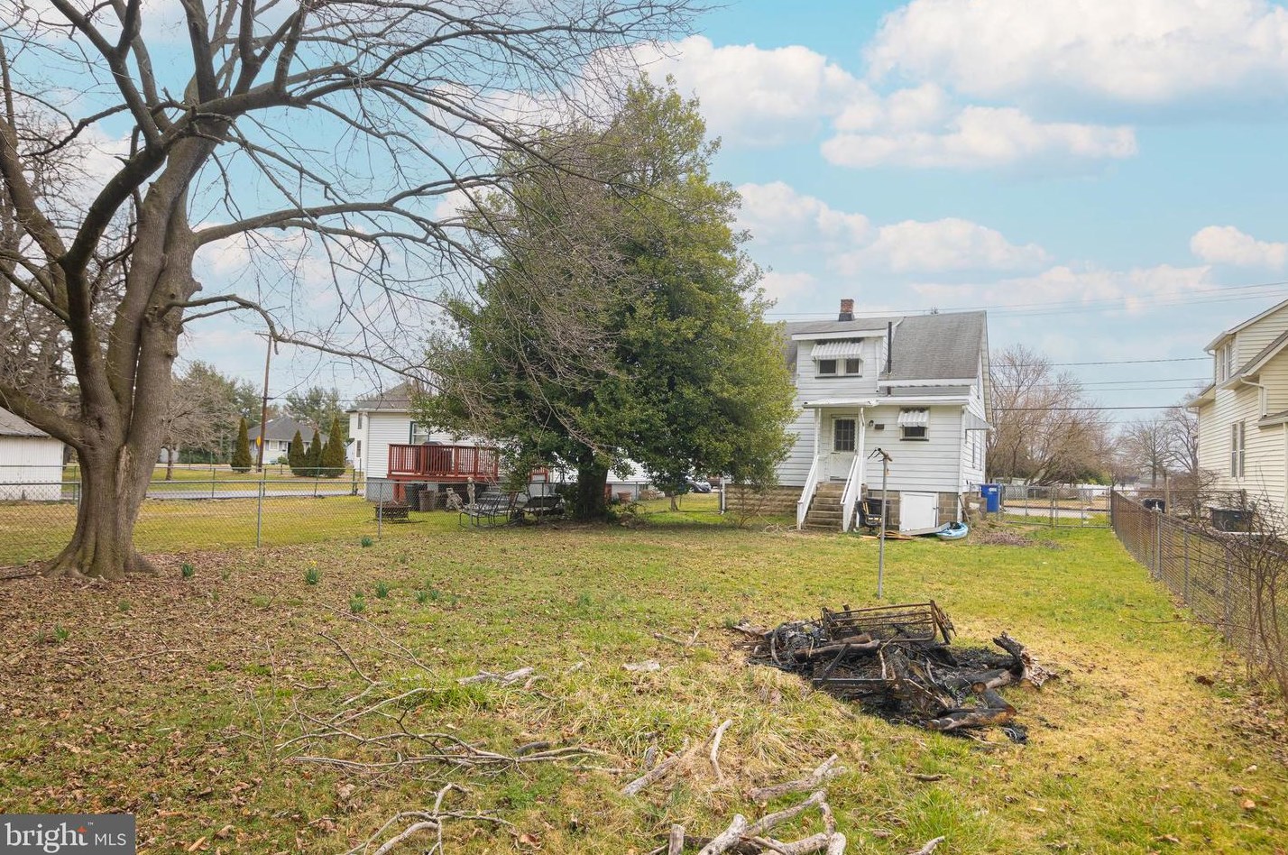 728 Lincoln Ave, Burlington NJ  08016-2420 exterior