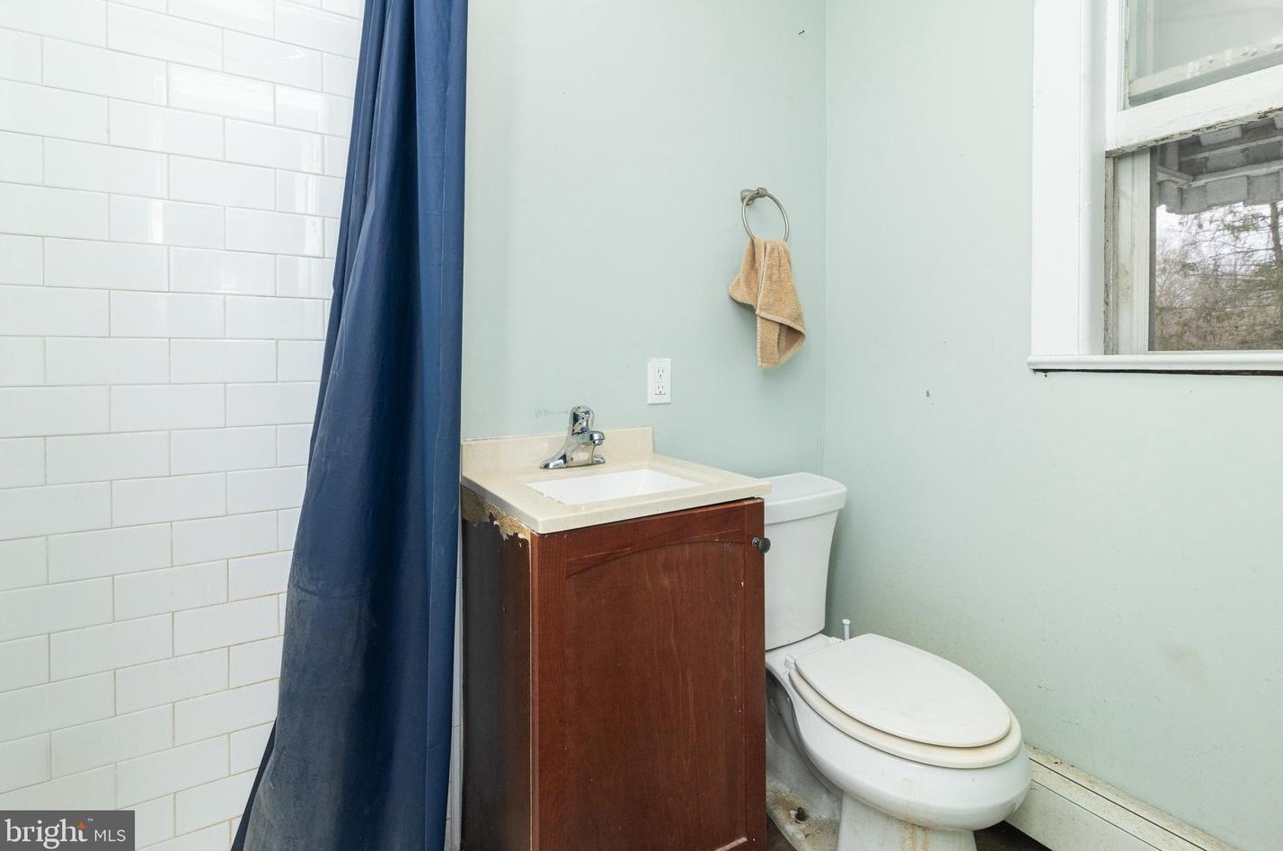 728 Lincoln Ave, Burlington NJ  08016-2420 exterior