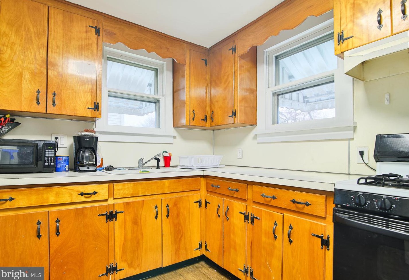 728 Lincoln Ave, Burlington NJ  08016-2420 exterior