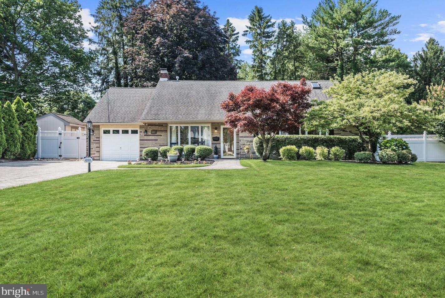 602 E Camden Ave, Moorestown, NJ 08057