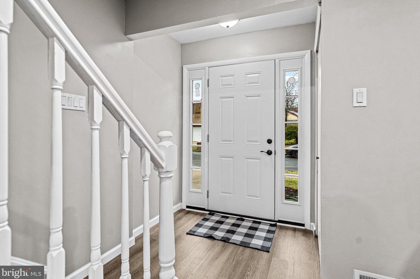 102 Malvern Ct, Mount Laurel, NJ 08054