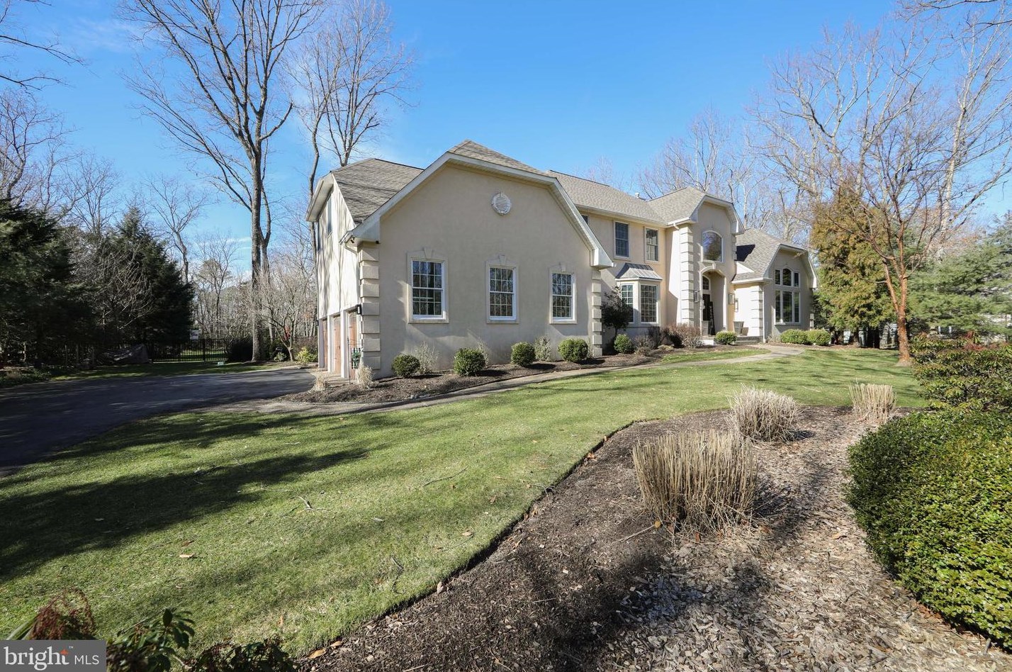 5 Pepperbush Ct, Medford NJ  08055-3818 exterior