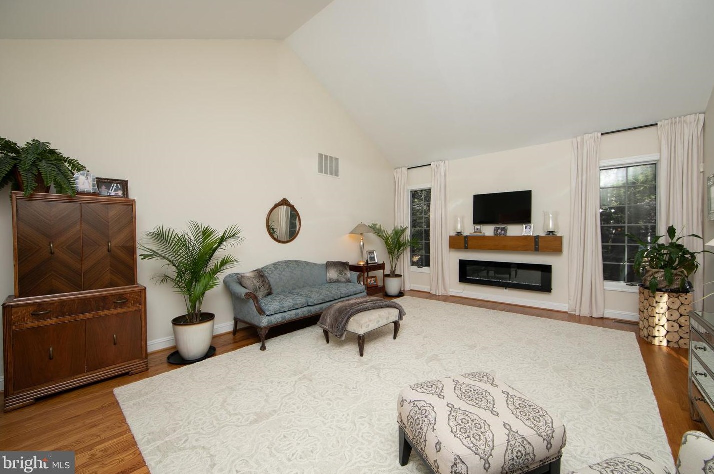 5 Pepperbush Ct, Medford NJ  08055-3818 exterior