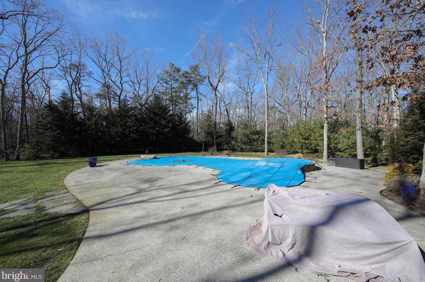 5 Pepperbush Ct, Medford NJ  08055-3818 exterior