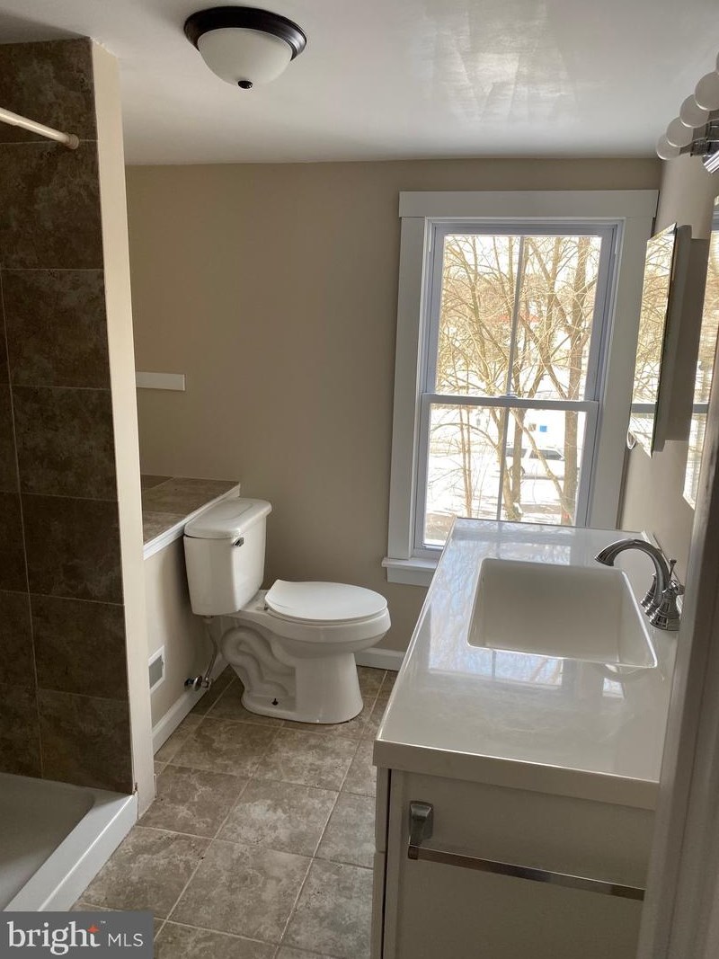 72 Main St, Southampton NJ  08088-8870 exterior