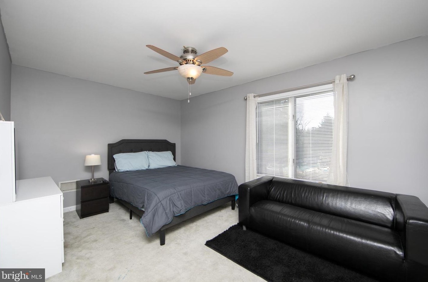 36 Hockey Dr, Columbus NJ  08022-9501 exterior