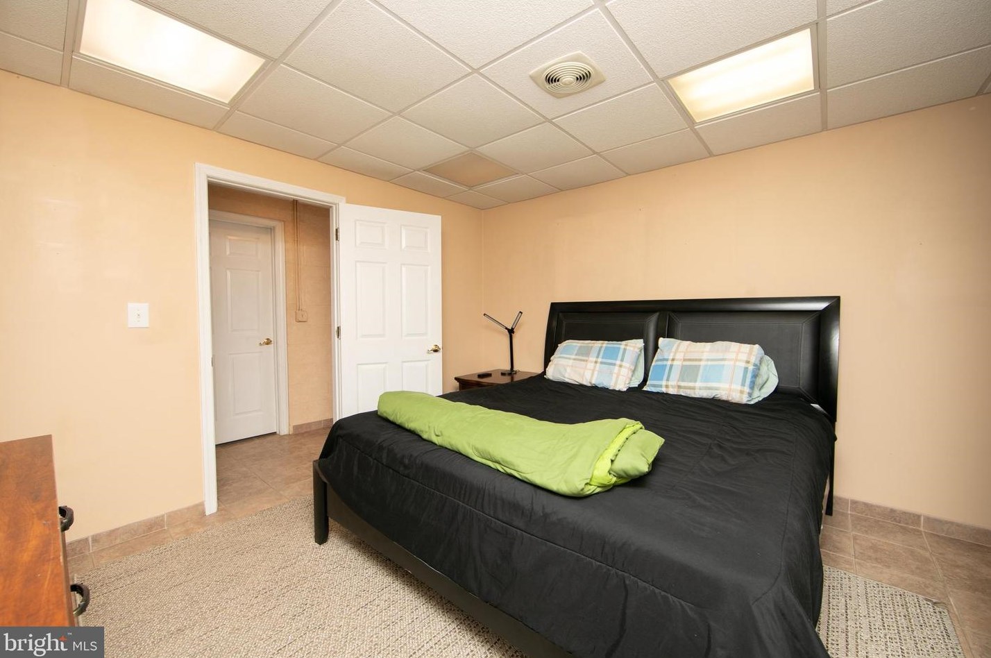 36 Hockey Dr, Columbus NJ  08022-9501 exterior