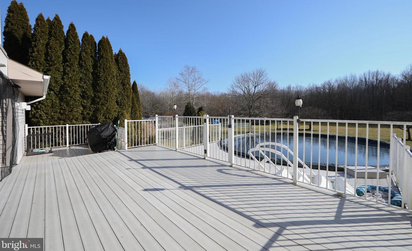 36 Hockey Dr, Columbus NJ  08022-9501 exterior