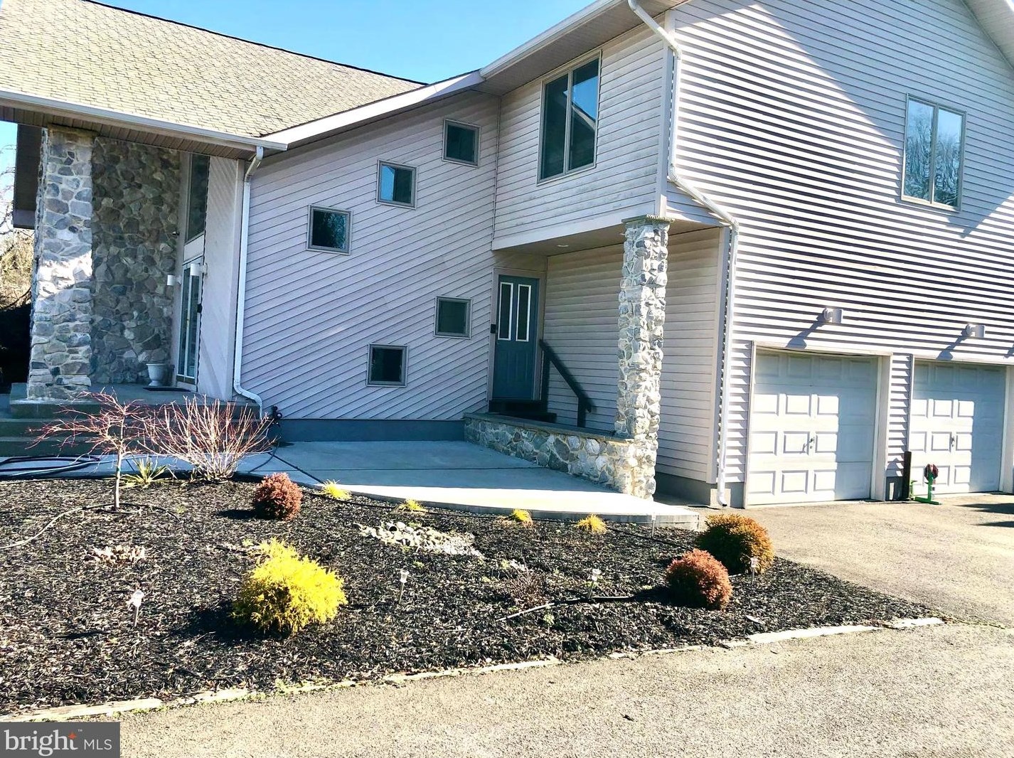 36 S Hockey Dr, Columbus, NJ 08022