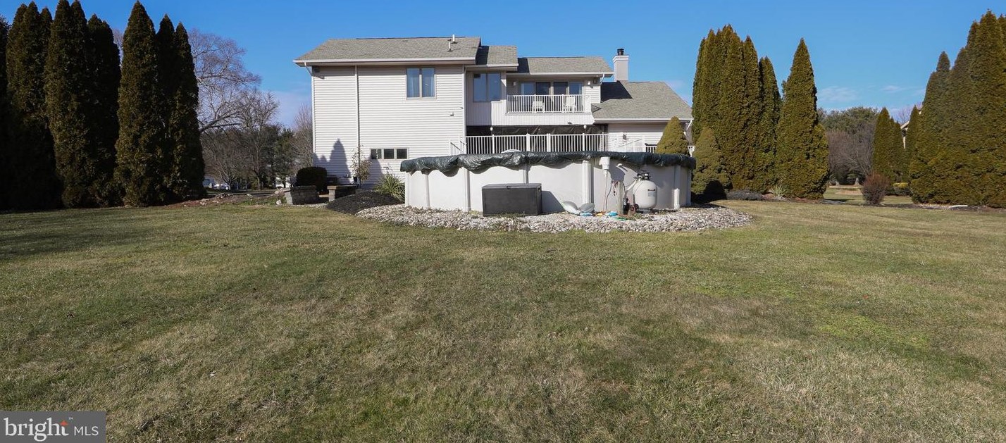 36 Hockey Dr, Columbus NJ  08022-9501 exterior