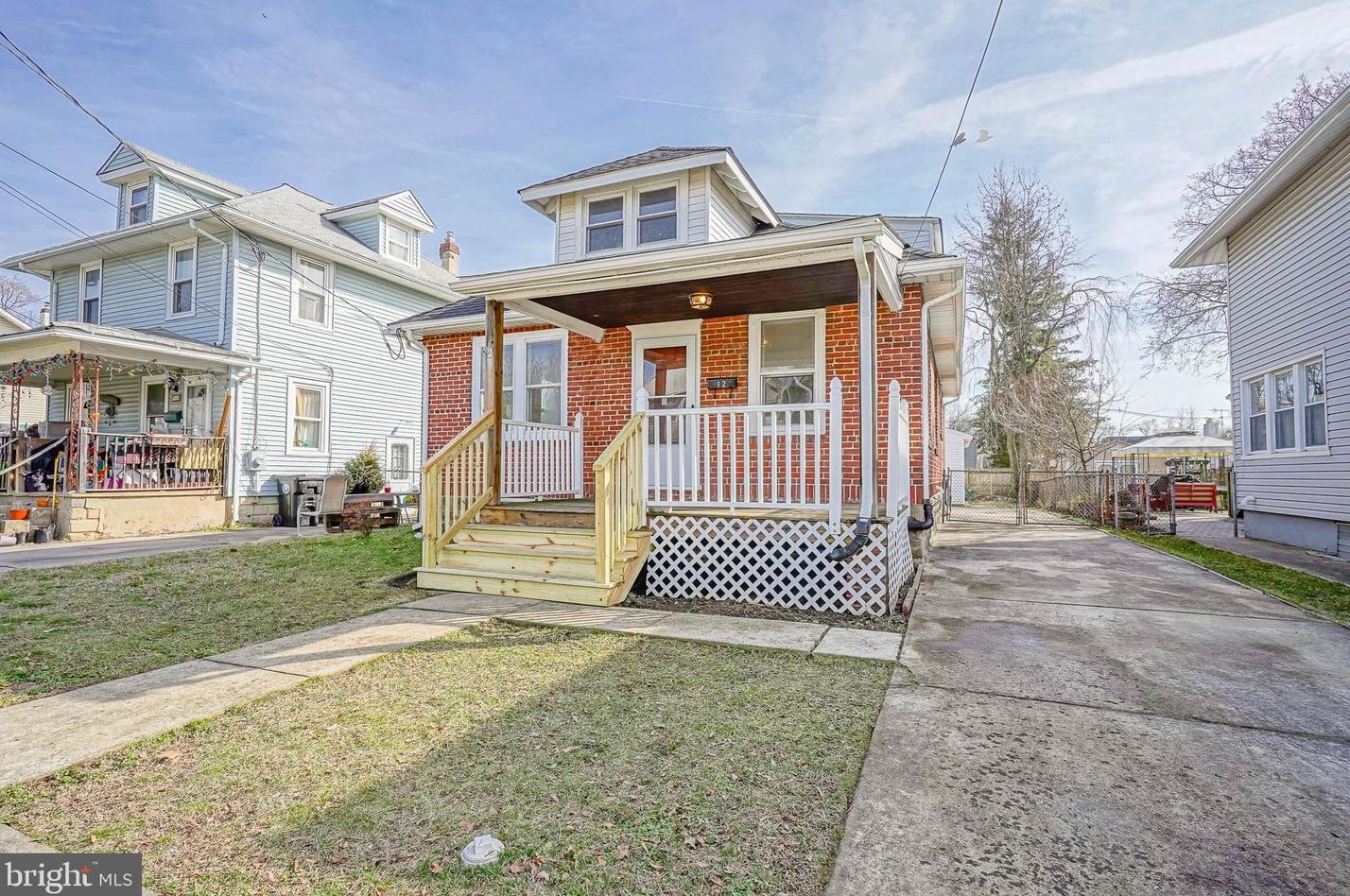 12 Cuthbert Rd, Riverton, NJ 08077-2111