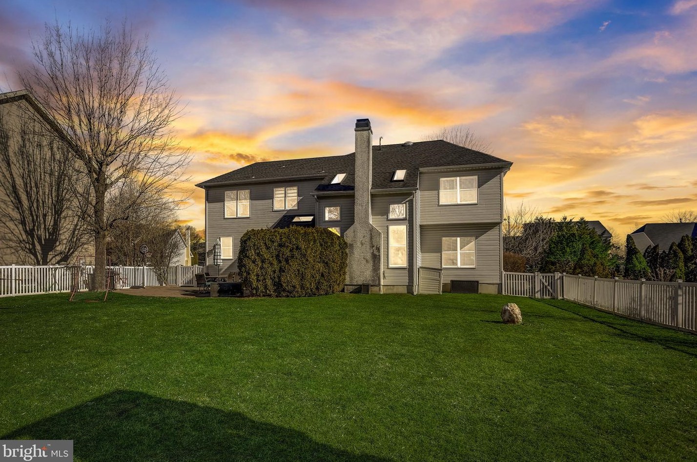 53 Brooks Rd, Moorestown, NJ 08057