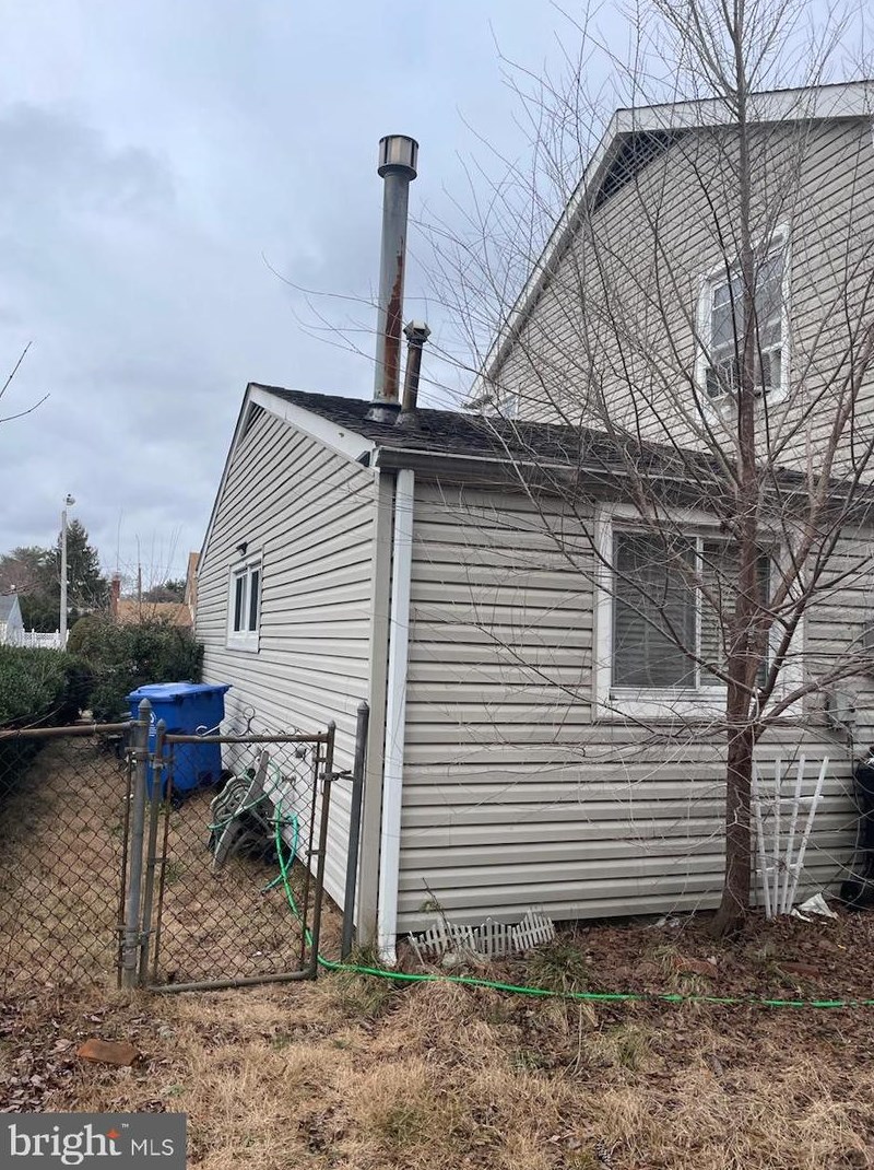 147 Somerset Dr, Willingboro, NJ 08046
