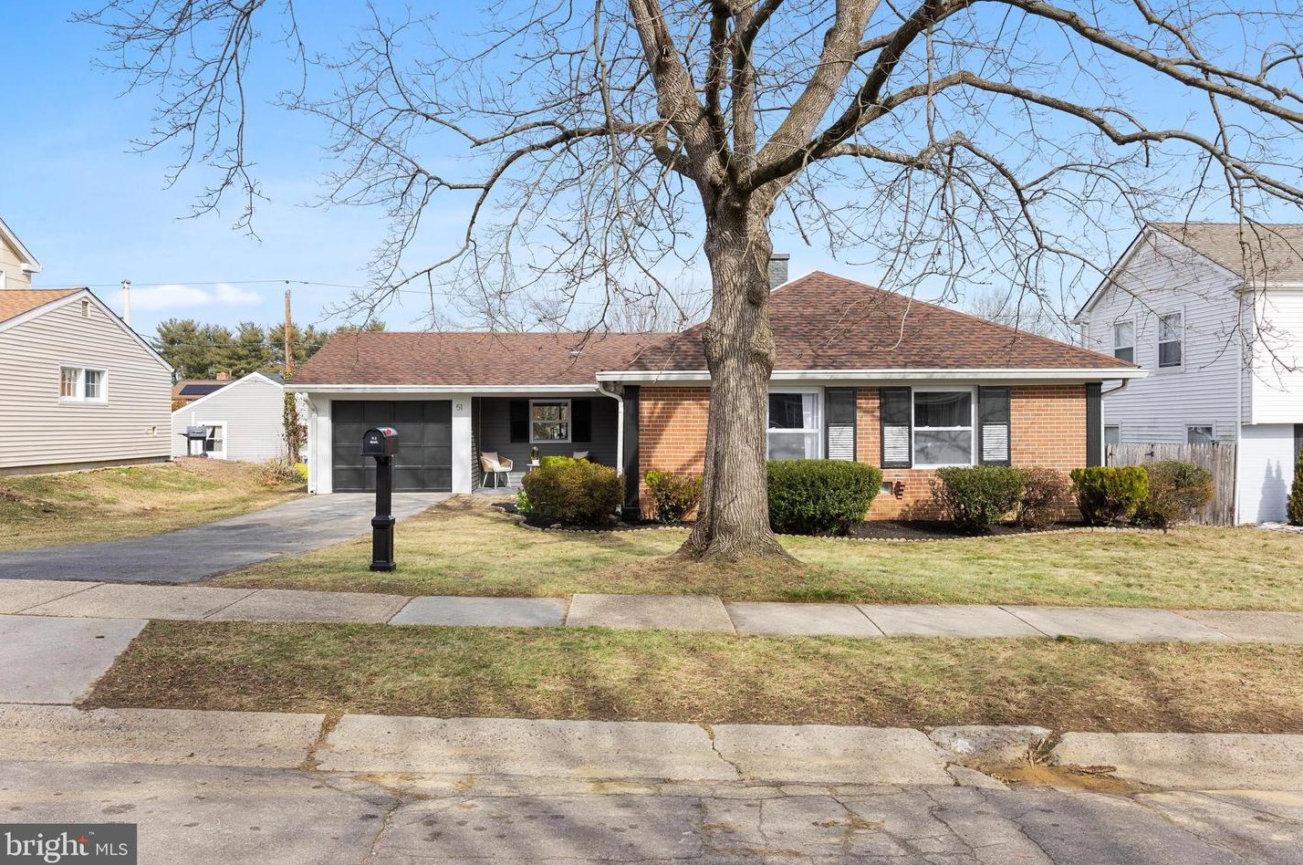 51 Mosshill Ln, Willingboro, NJ 08046-2839