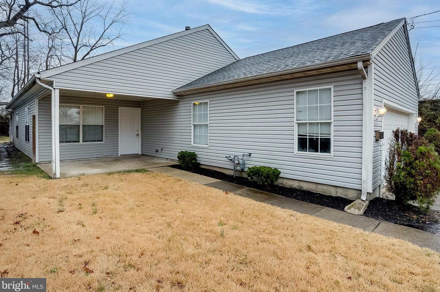 626 Spruce St, Beverly, NJ 08010
