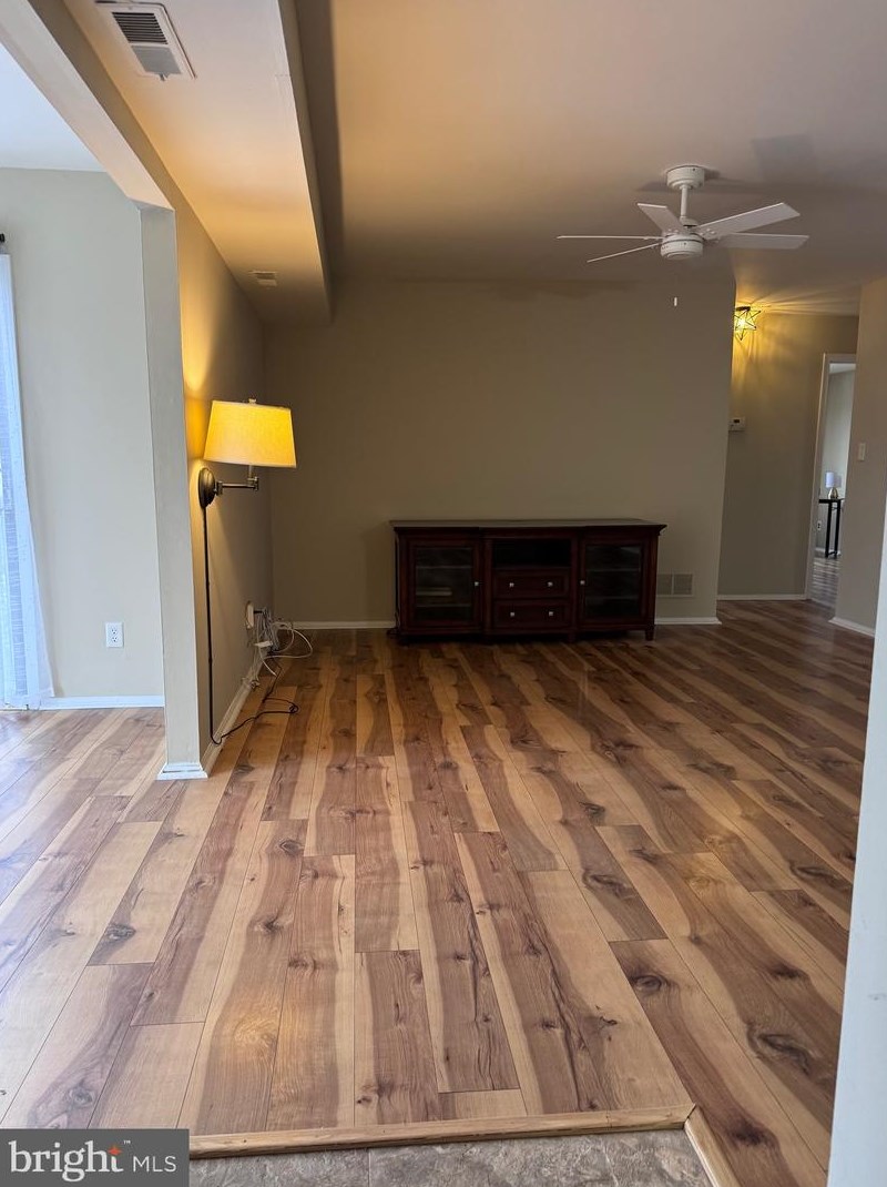 32 Sumac Ct, Mount Laurel, NJ 08054