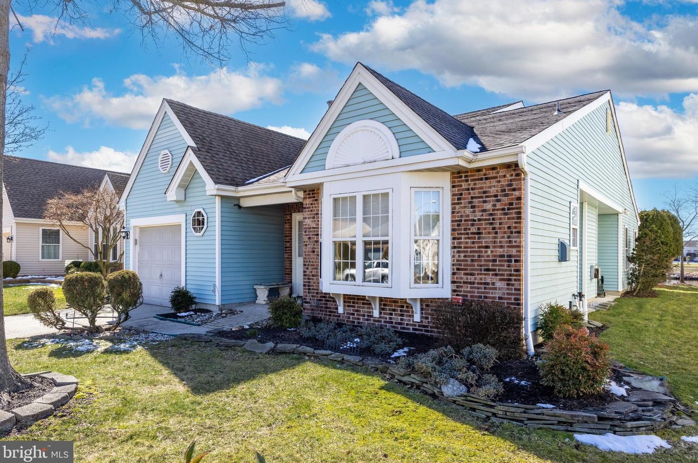116 Indigo Dr, Mount Laurel, NJ 08054