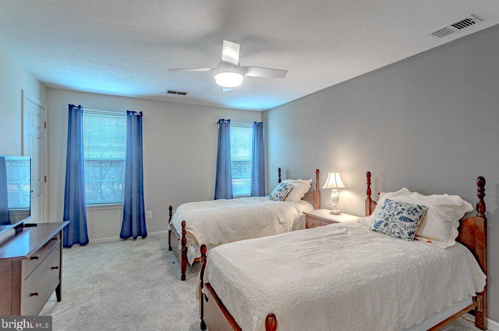 1608 Staghorn Dr, Mount Laurel NJ 08054-6953 exterior