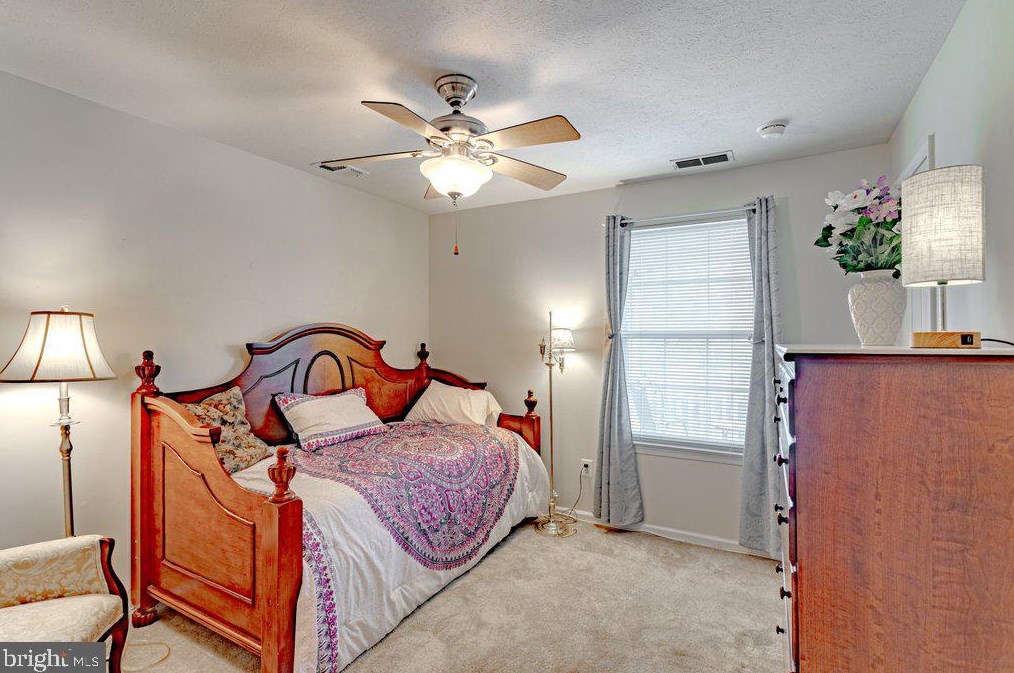 1608 Staghorn Dr, Mount Laurel NJ 08054-6953 exterior