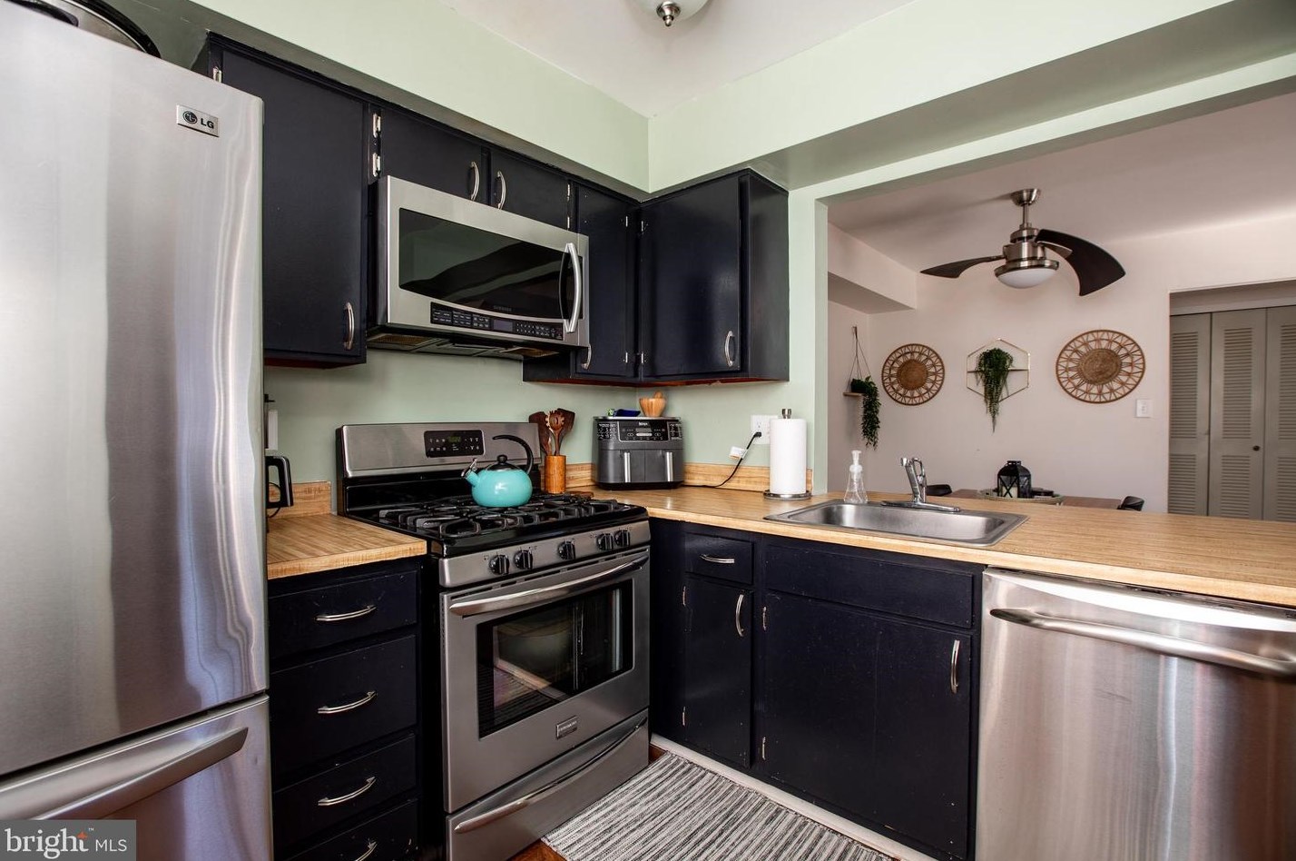 1714 Ralston Dr, Mount Laurel NJ  08054-3351 exterior