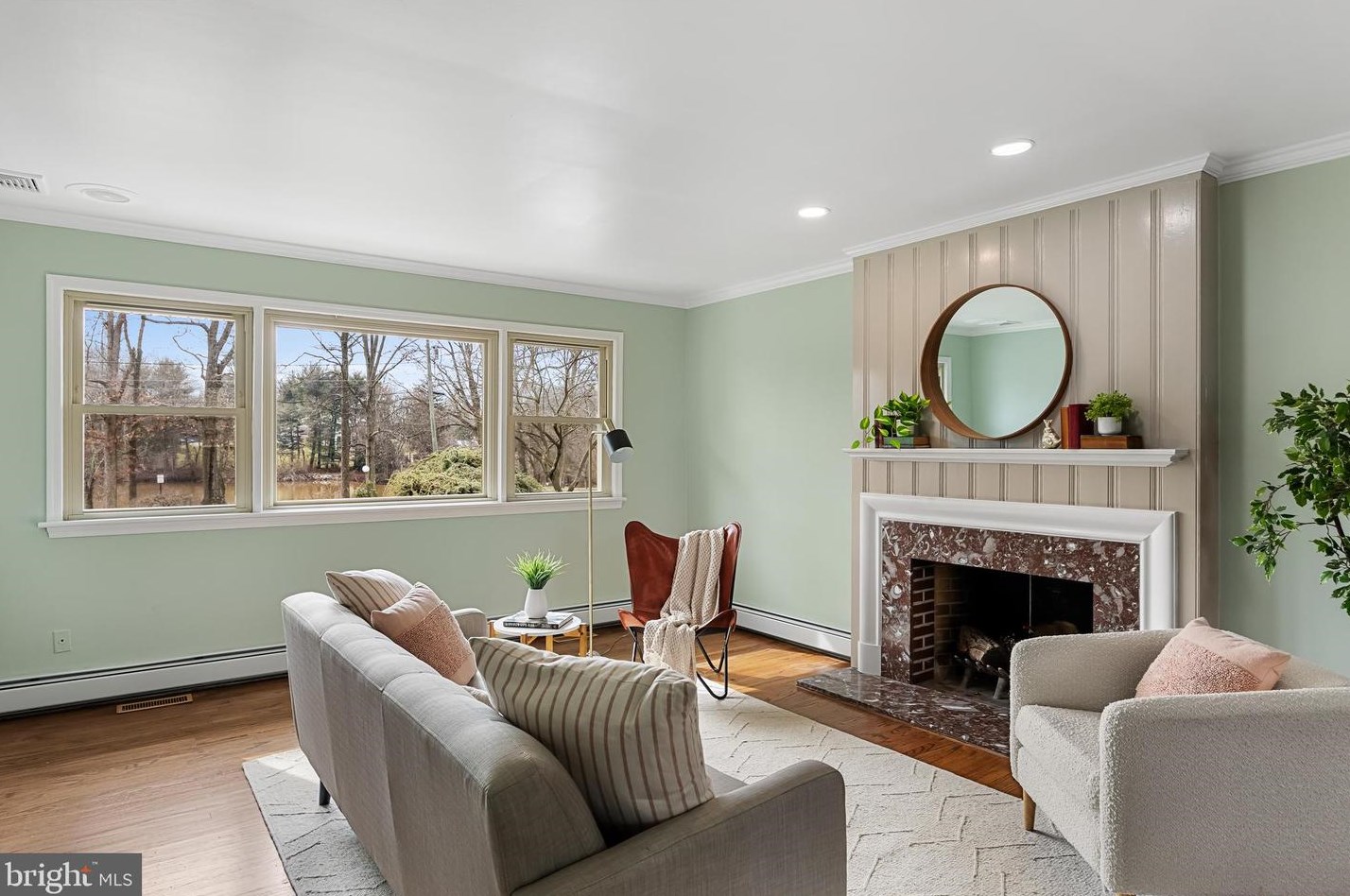 105 Haines Dr, Moorestown, NJ 08057