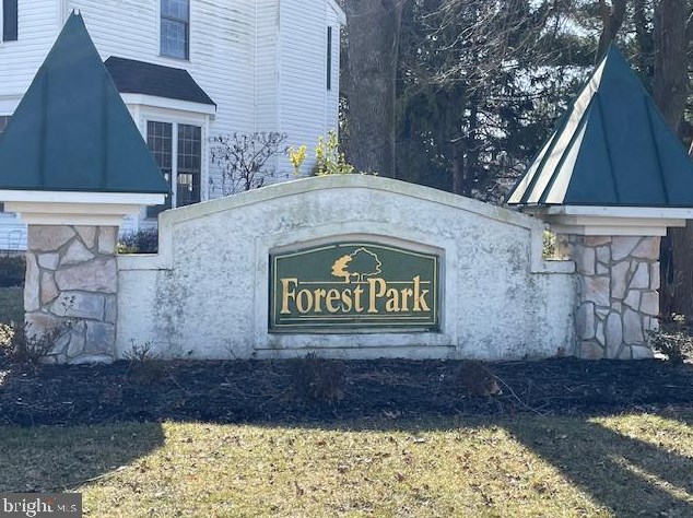 37 Orly Way, Burlington, NJ 08016-3434