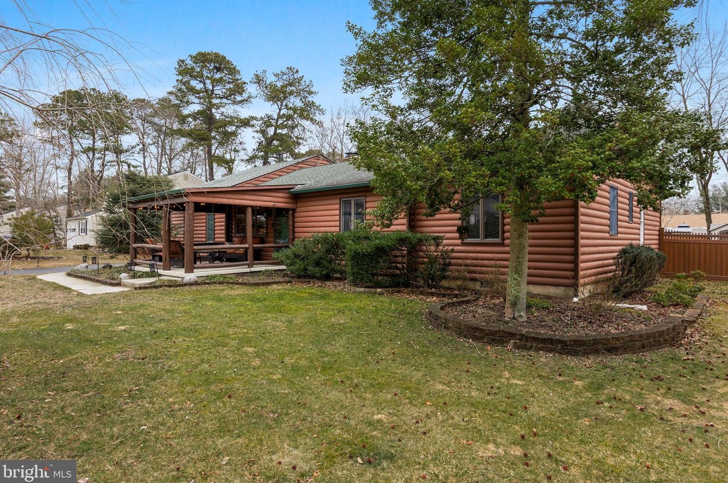 12 Pine Blvd, Medford, NJ 08055-3401