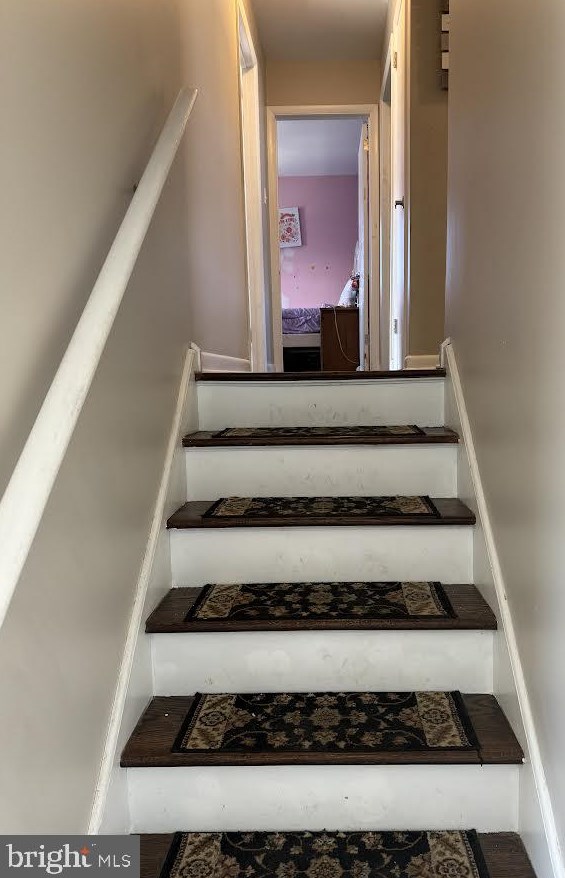 29 5th St, Burlington NJ  08016-2706 exterior