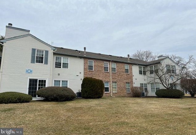 11 Village Ct, Mount Laurel, NJ 08054