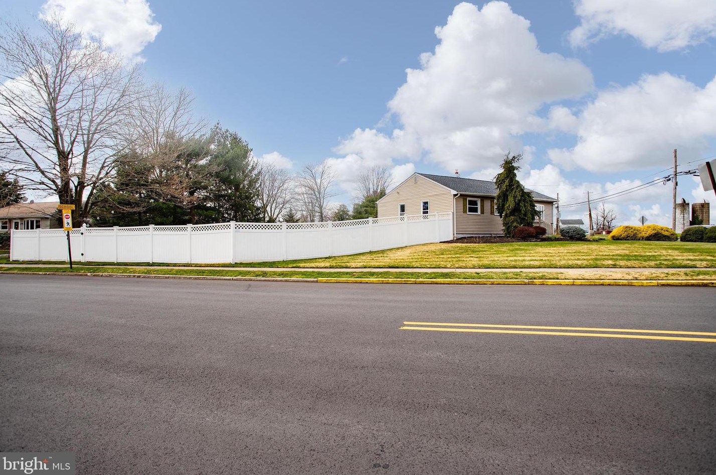 1 Willow Rd, Chesterfield NJ  08505-2714 exterior