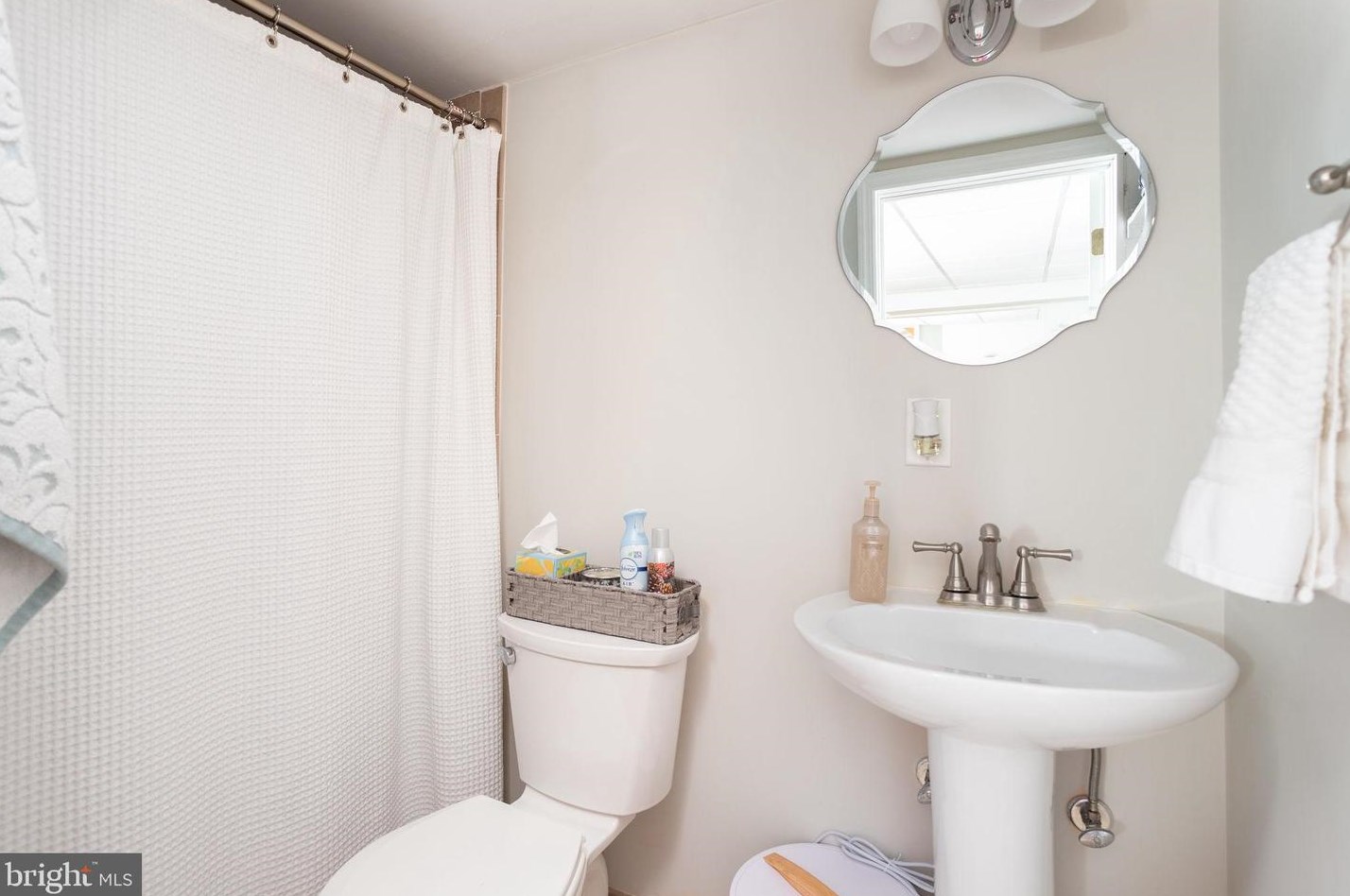 1 Willow Rd, Chesterfield NJ  08505-2714 exterior