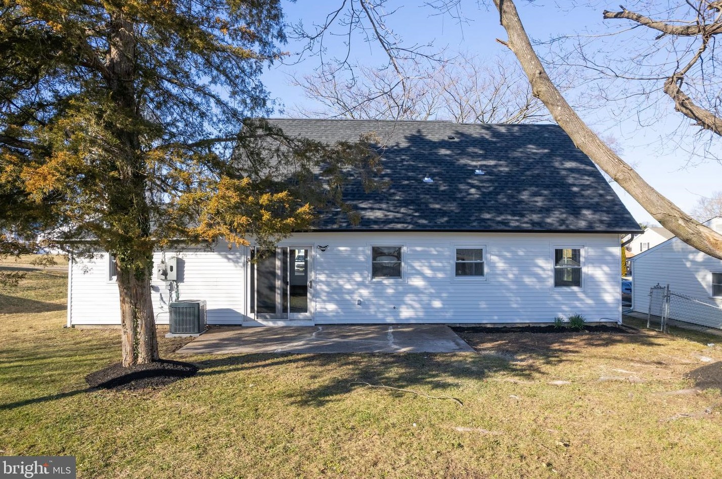 6 Hornblende Ln, Willingboro NJ  08046-1730 exterior