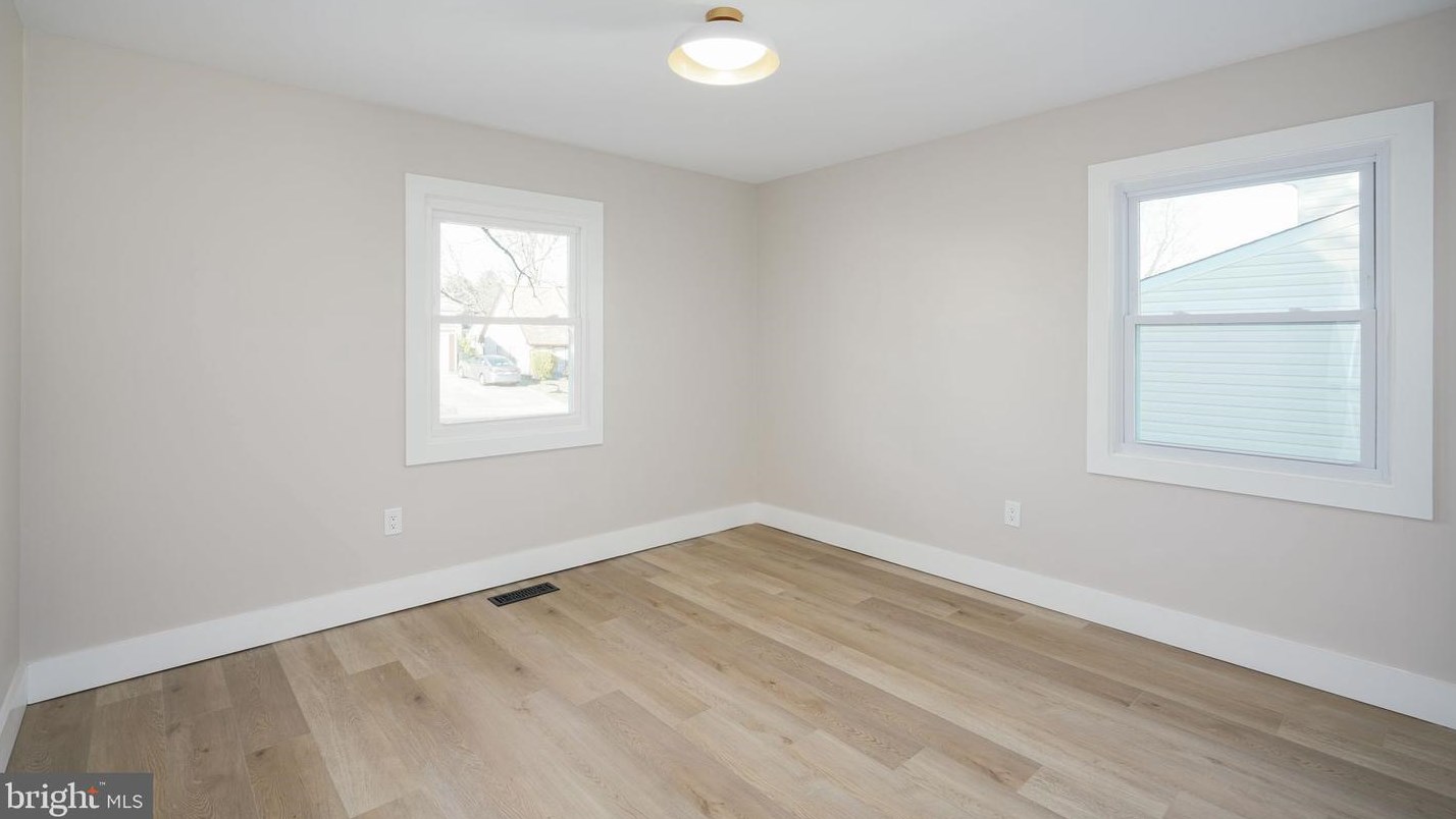 6 Hornblende Ln, Willingboro NJ  08046-1730 exterior