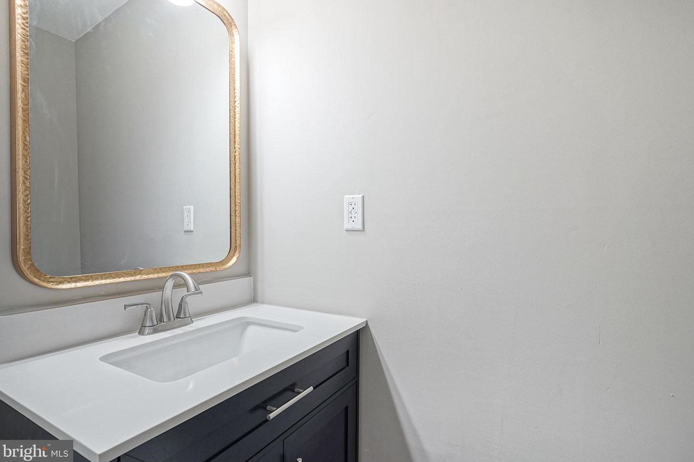 130 Northampton Dr, Willingboro NJ  08046-1326 exterior