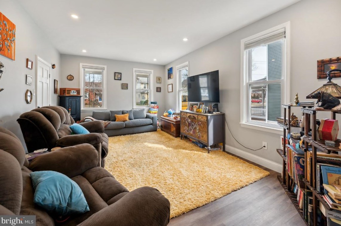 505 Leconey Ave, Palmyra, NJ 08065