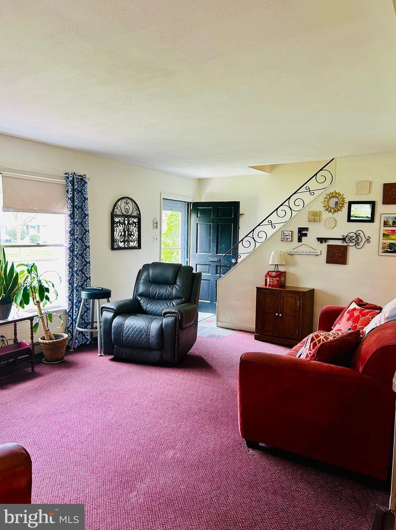 11 Sutton Ave, Moorestown, NJ 08057-2850