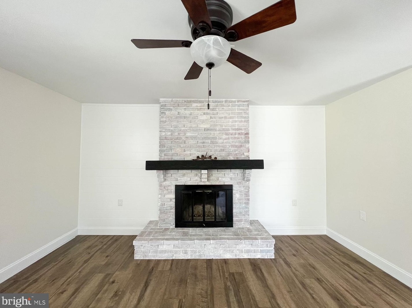 37 Narberth Pl, Southampton NJ  08088-1304 exterior