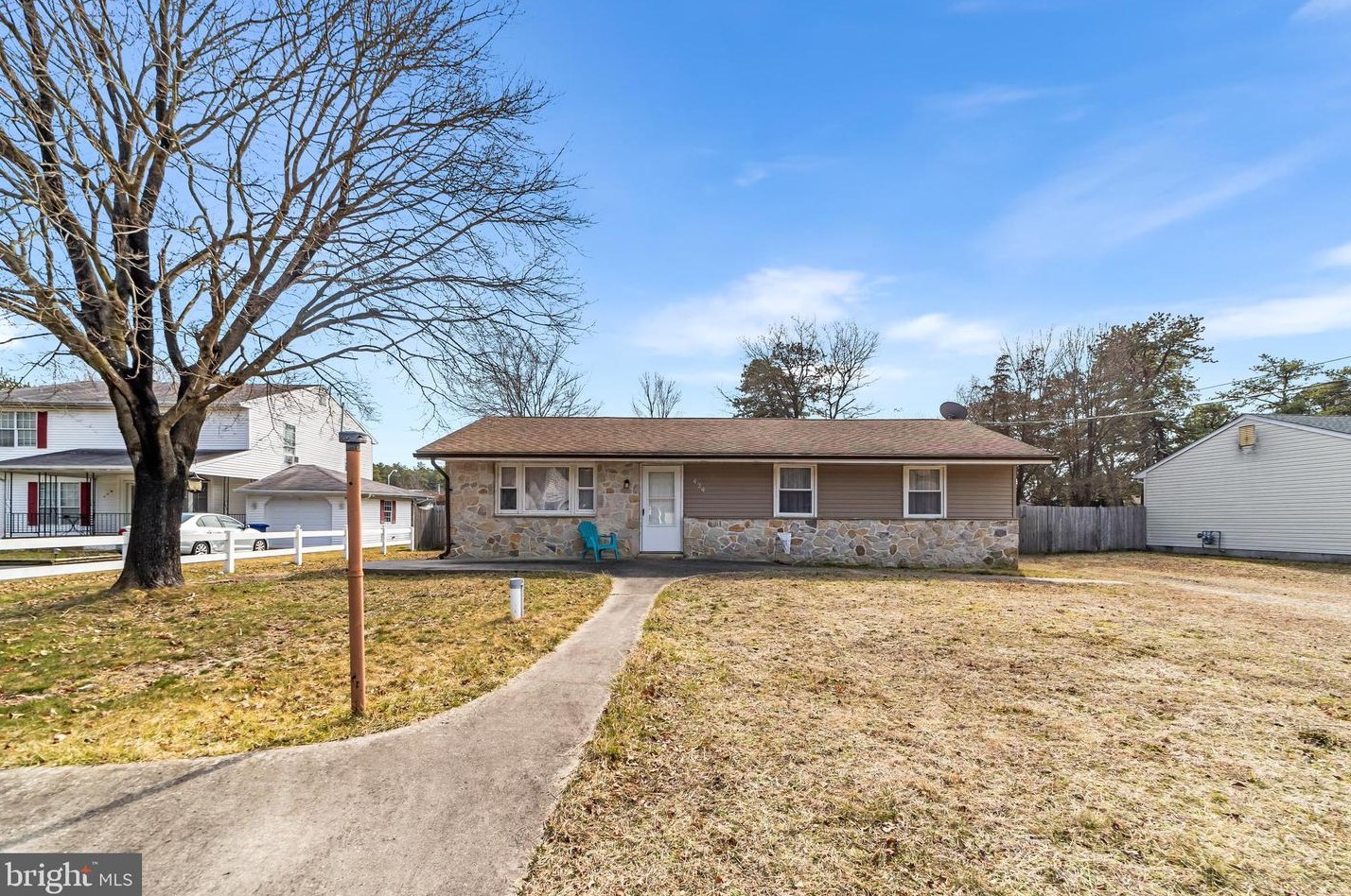424 Chippewa Trl, Browns Mills NJ  08015-6458 exterior