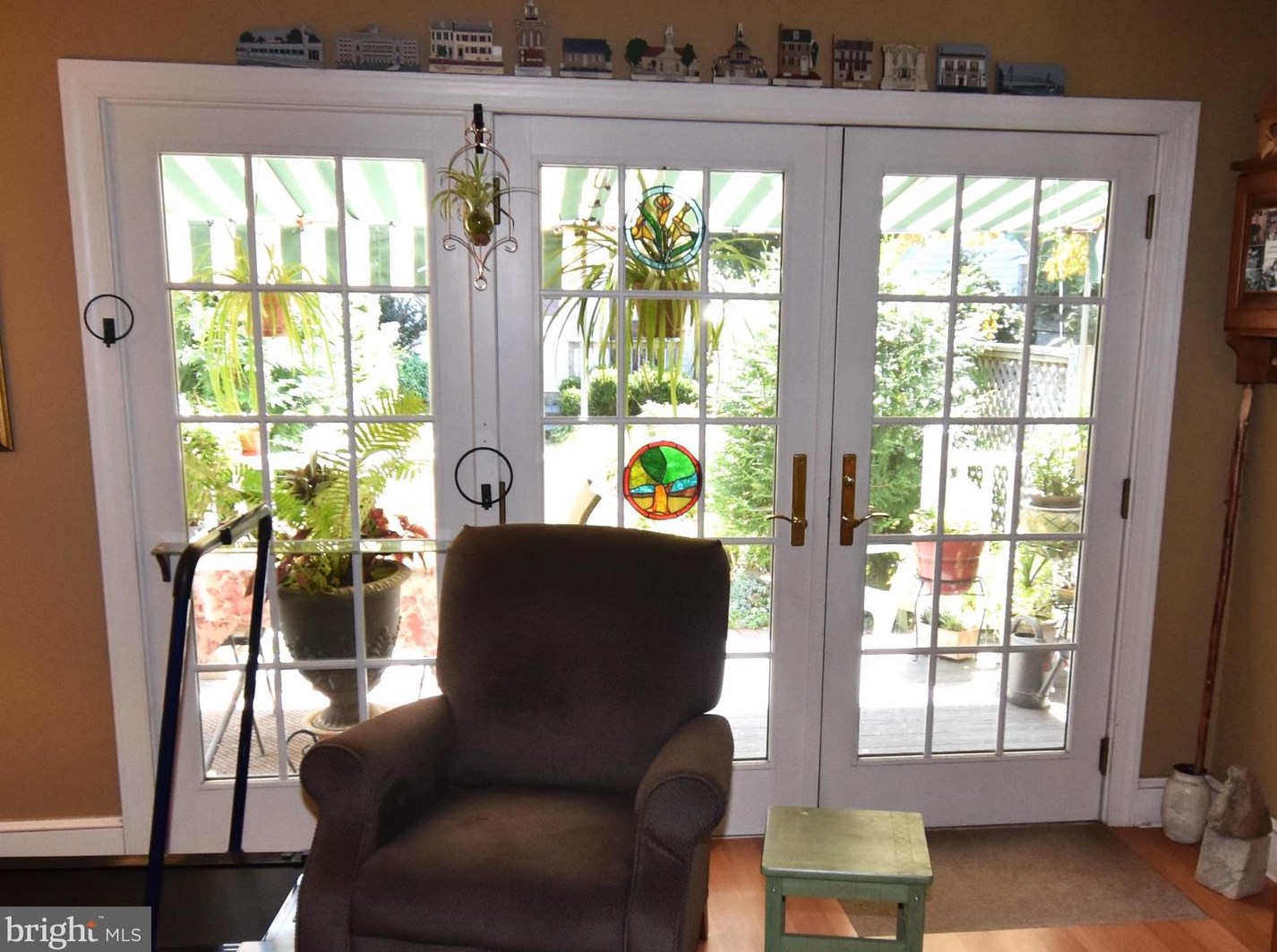 122 Un St, Burlington NJ 08016-1511 exterior