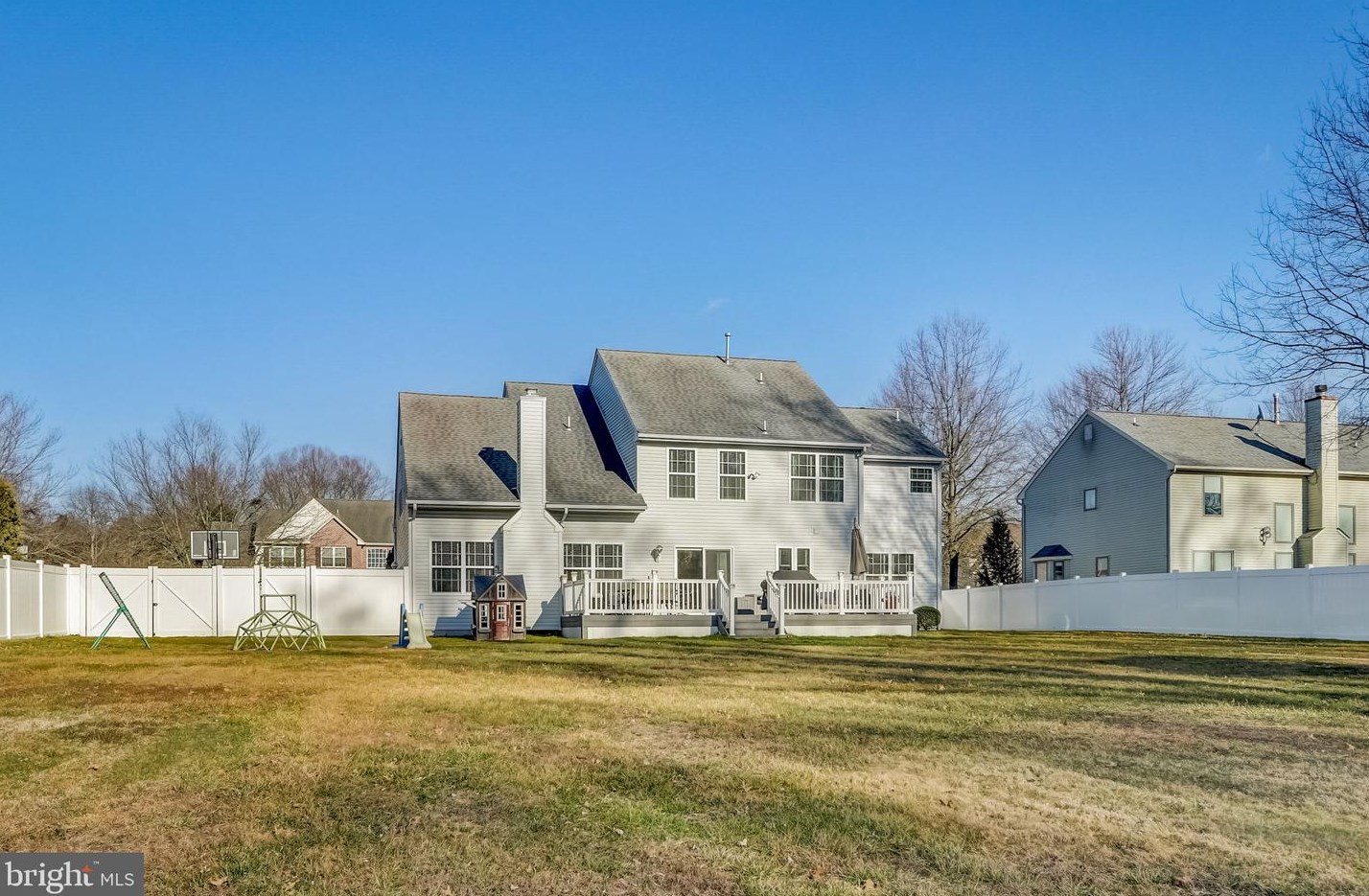 154 Memorial Ln, Mount Laurel NJ  08054-2032 exterior
