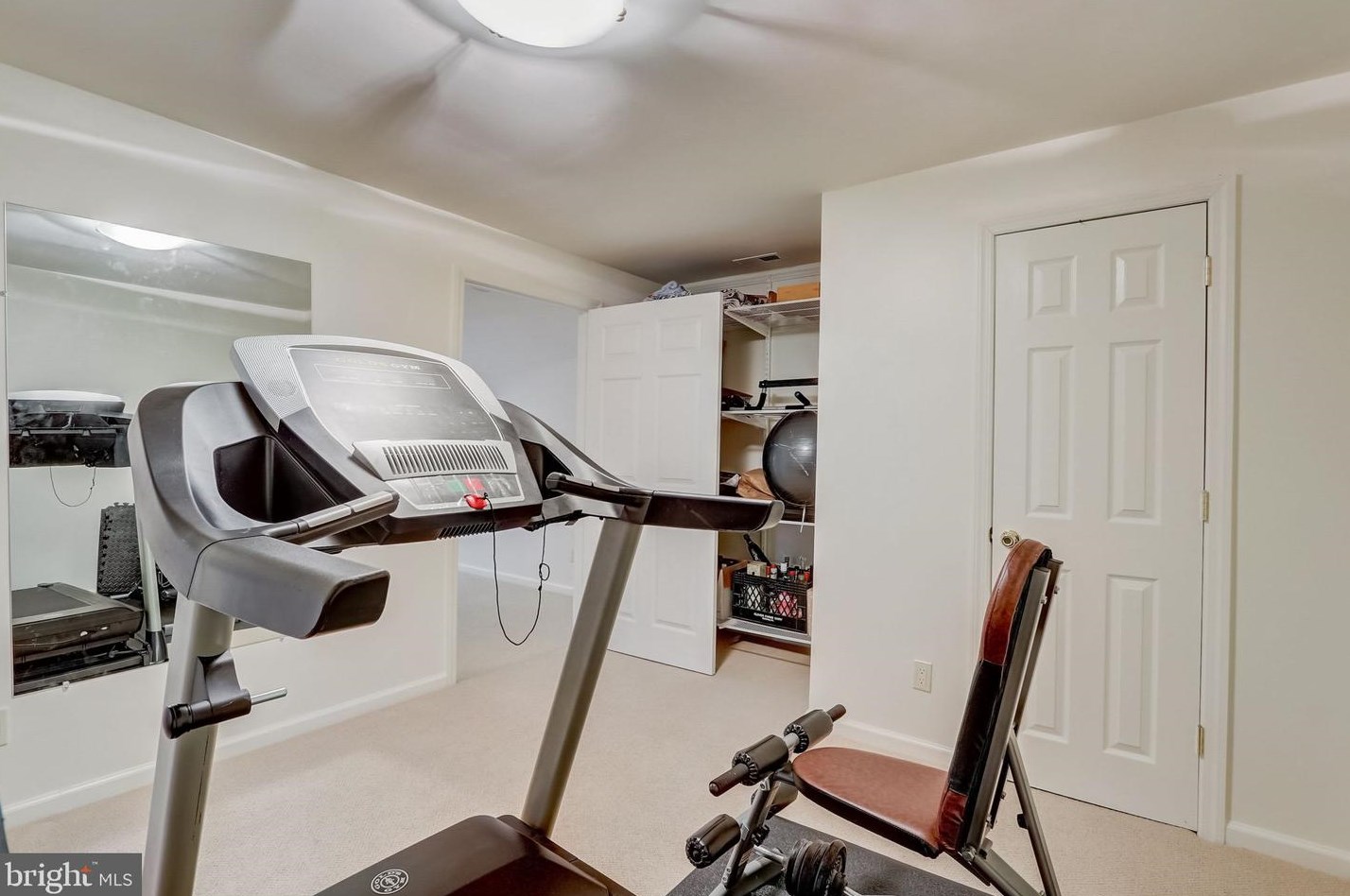 154 Memorial Ln, Mount Laurel NJ  08054-2032 exterior